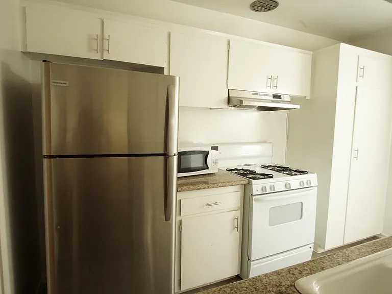 3344 Keystone Ave #6 — Photo 8