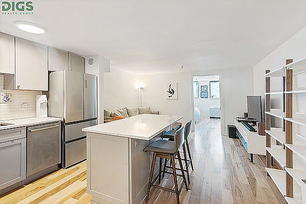 1st image of 67 E 11th St APT 610