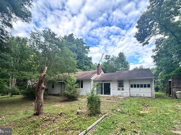 48 Hessey Ln, Chesapeake City, MD 21915