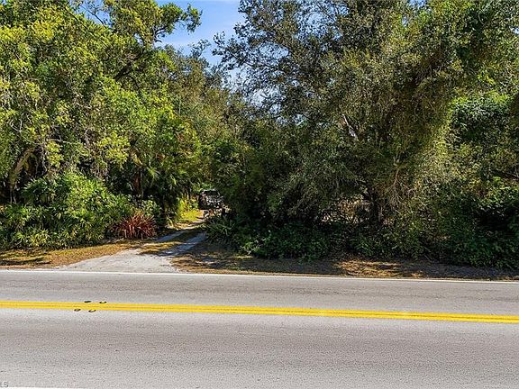 3rd image of 4051 Buckingham RD