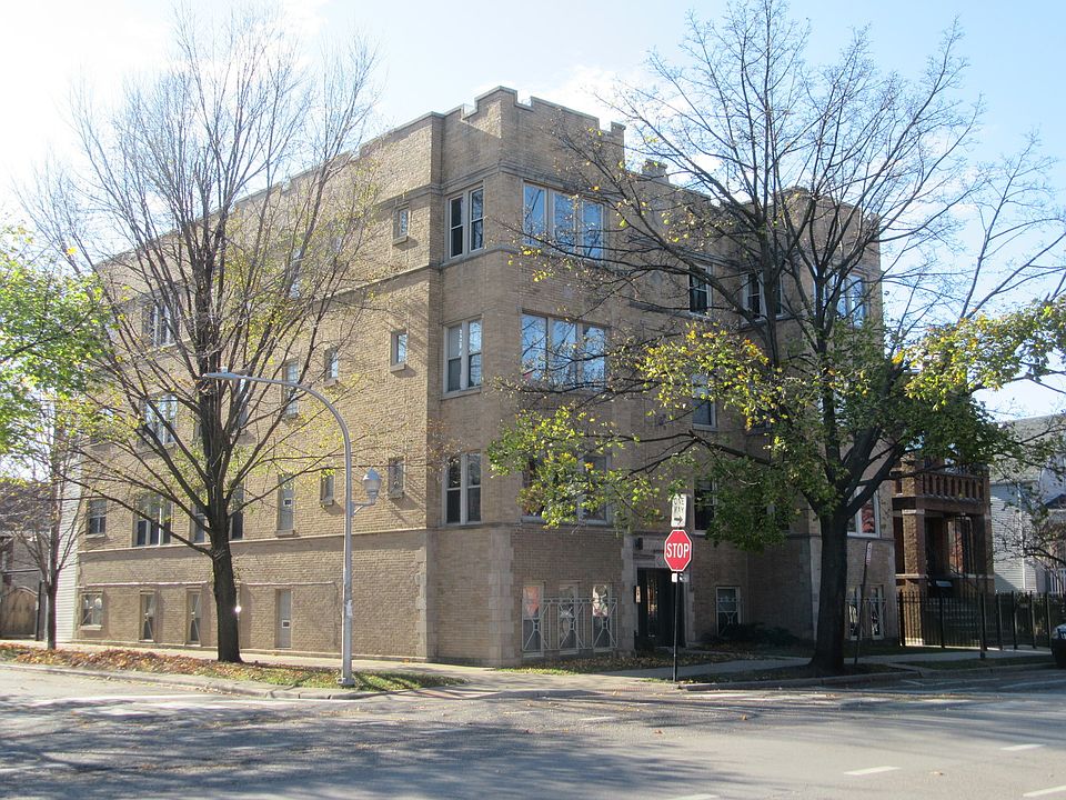 1st image of 3737 W Wrightwood Ave APT 3E