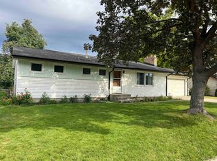 6913 N Fox Point Dr, Spokane, WA 99208