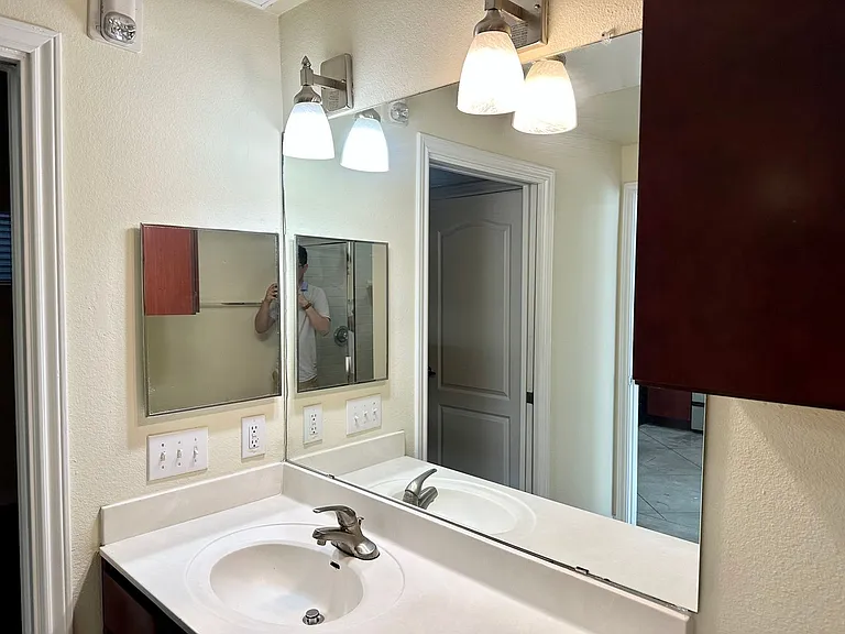 2505 San Gabriel #408 — Photo 8