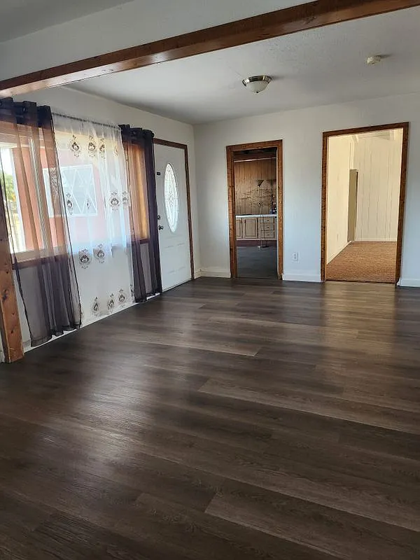 2 bed, 2.0 bath, 1205 sqft, $2,250 — Photo 2