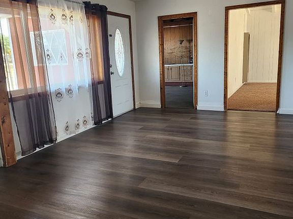 2nd image of 3353 W Avenue L4