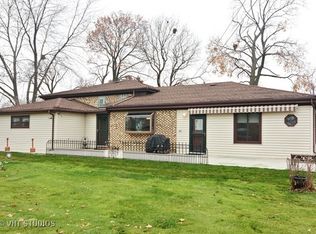 6621 N Newcastle Ave, Niles, IL