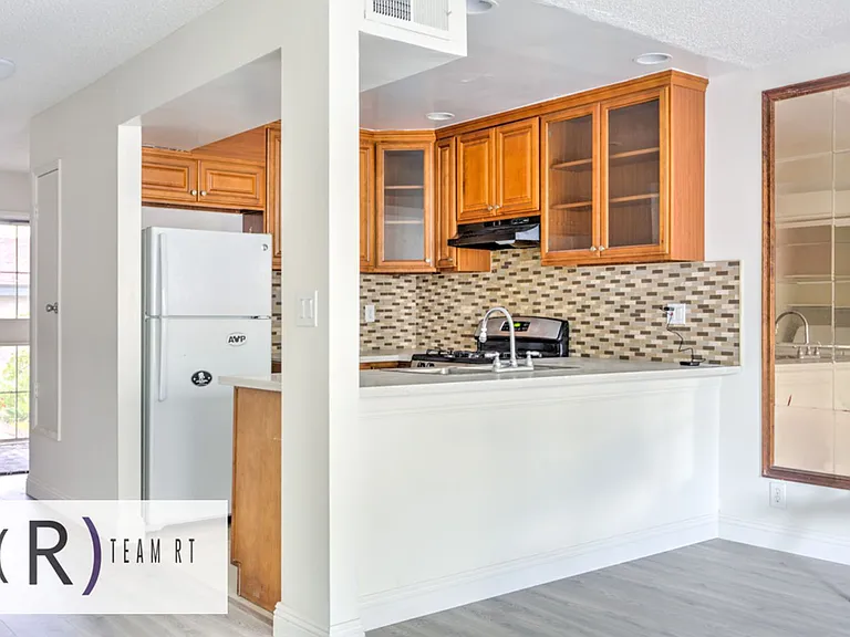 1740 Puente Ave — Photo 10