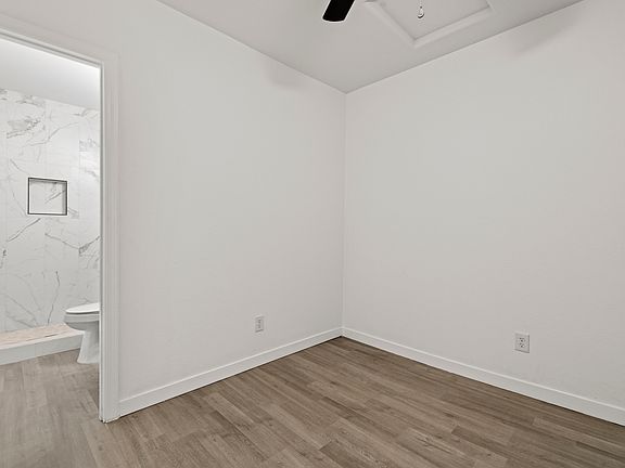 3rd image of 44048 Elm Ave #1/2