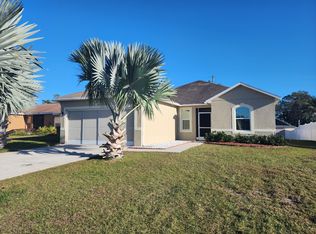 1080 Brenton Manor Dr, Winter Haven, FL 33881