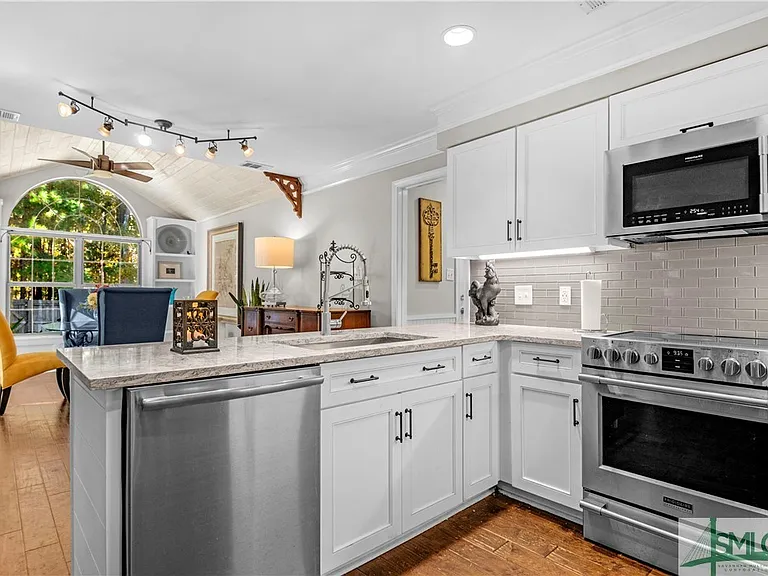 16 Charter Oak Ct — Photo 6