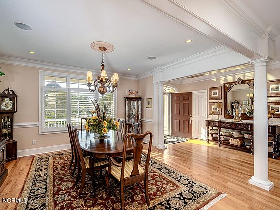 5th image of 5212 Driftwood Lane