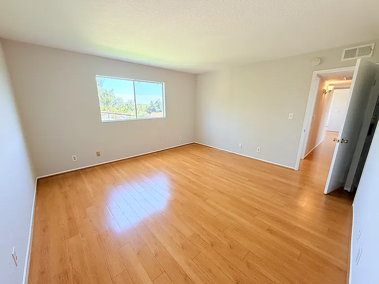 Cedar Hills — Photo 11