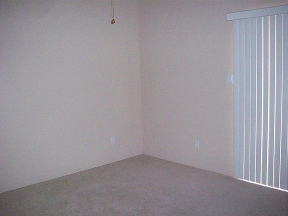 4th image of 10737 E 35th St