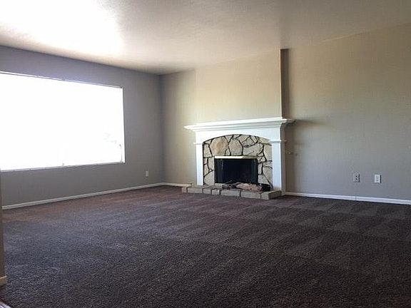 2nd image of 2830 Karen Ave APT 1