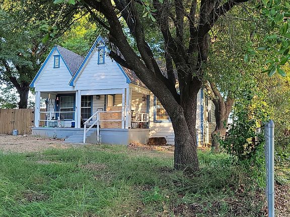 2nd image of 2435 Sylvia St