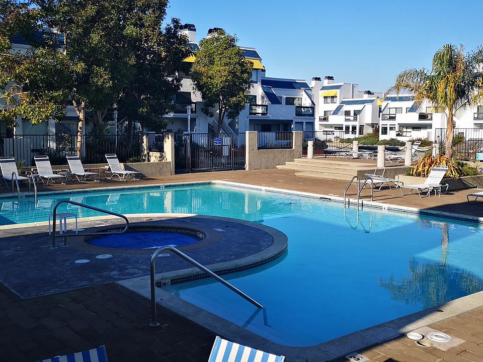 Club and swiming pool