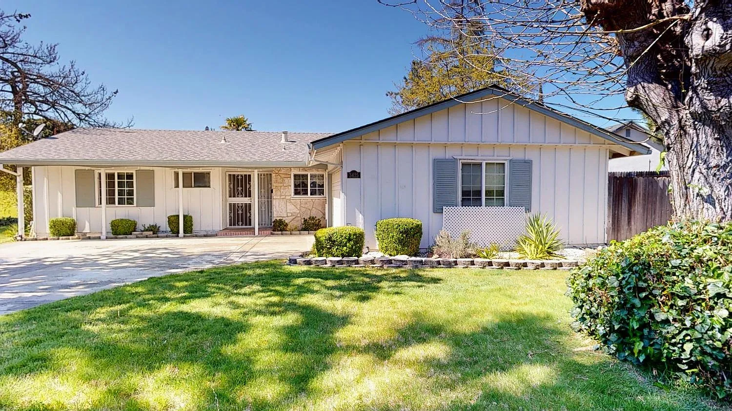 3425 Nathan Ct photo 1