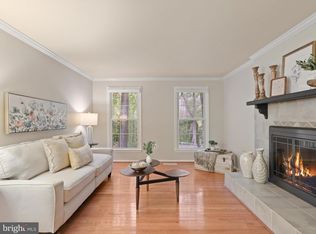 12133 Queens Brigade Dr, Fairfax, VA 22030