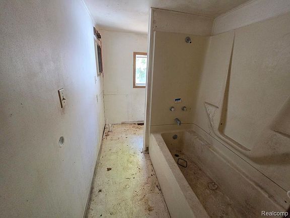 4th image of 6134 1st St