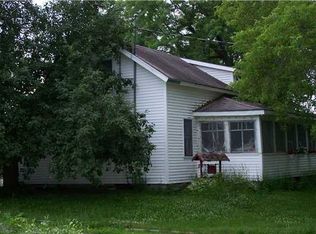 487 Triangle Rd, Hammond, NY 13646