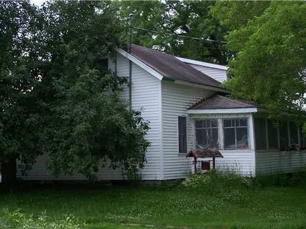 487 Triangle Rd, Hammond, NY 13646