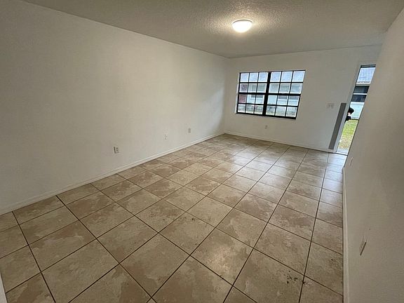 2nd image of 1506 Peavy Ct