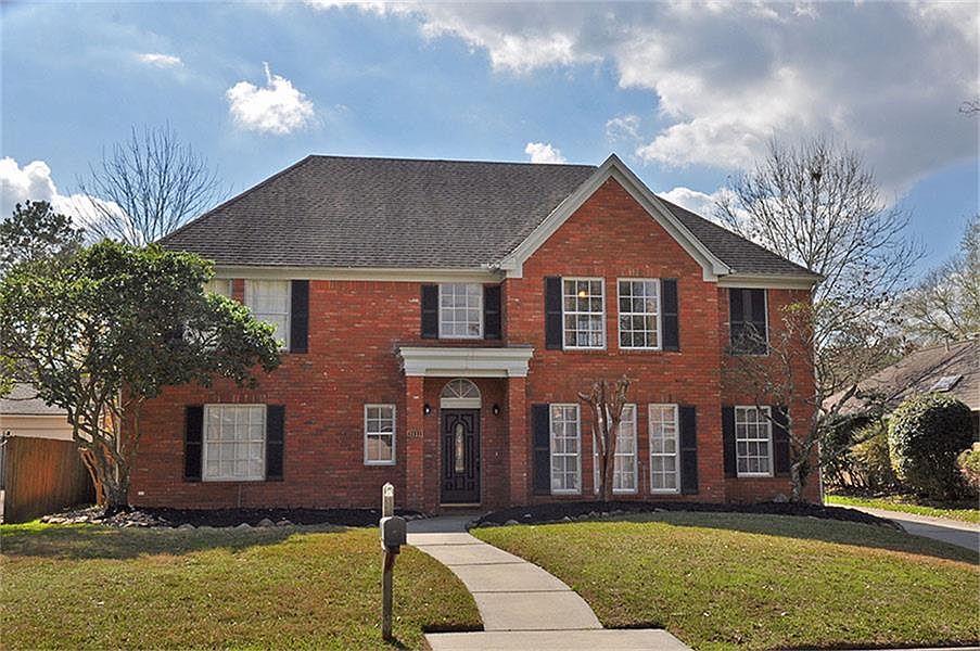 1st image of 3111 Woodland View Dr