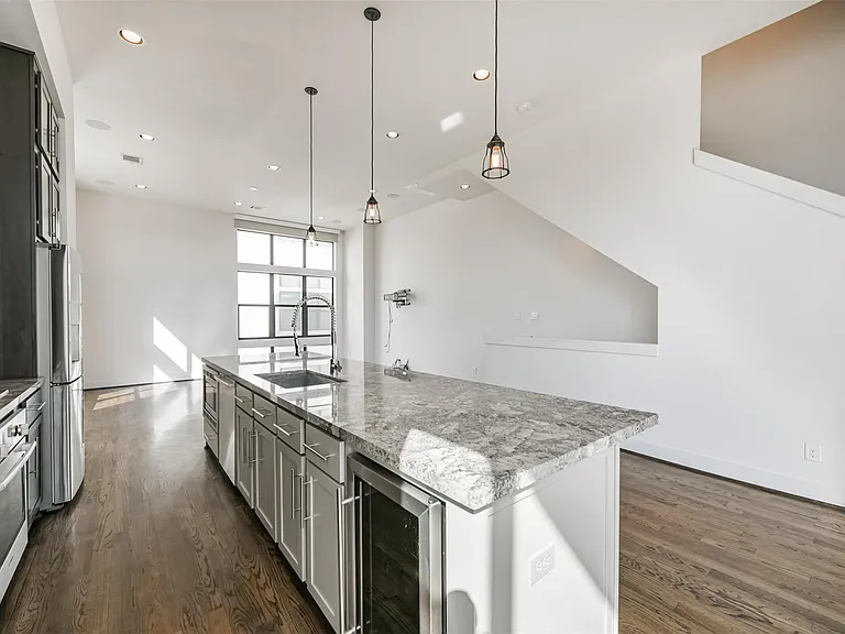 2824 Clay St — Photo 17