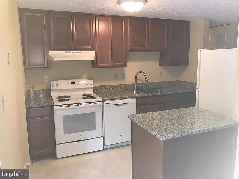 42 Tarleton Way — Photo 5