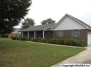 68 Ashley St, Decatur, AL 35603