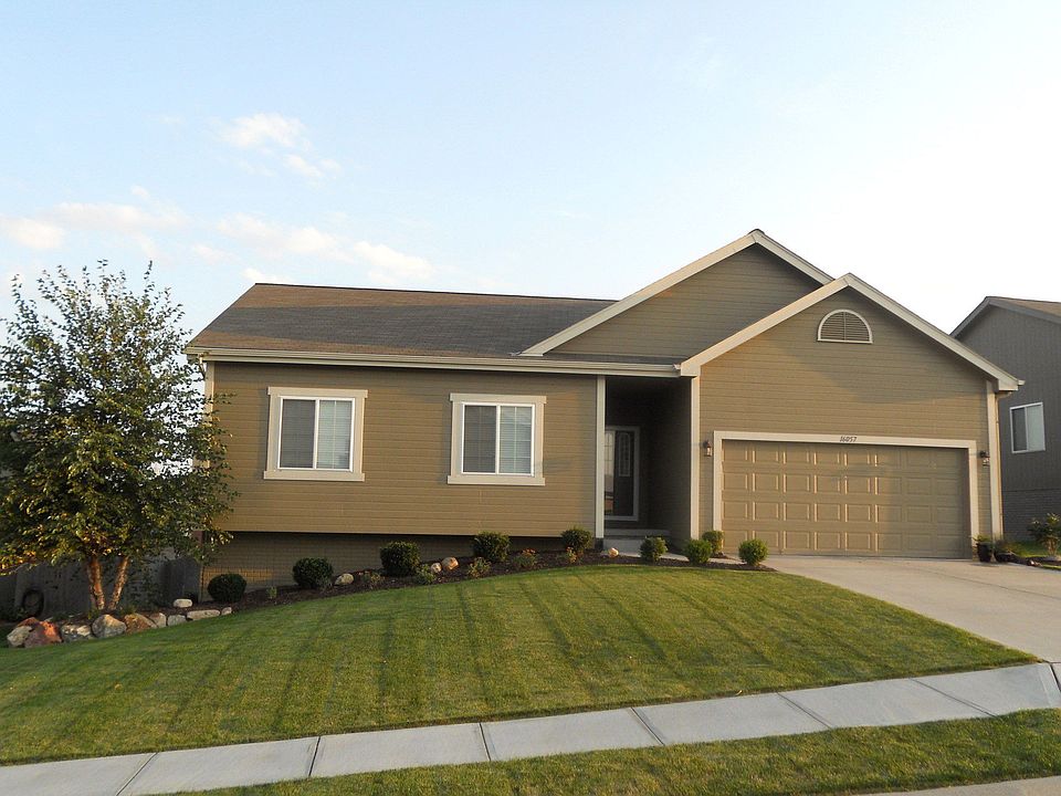 Front of Home - Meticulously Kept