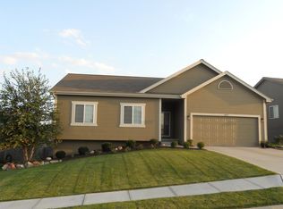 16057 Larimore Ave, Omaha, NE 68116