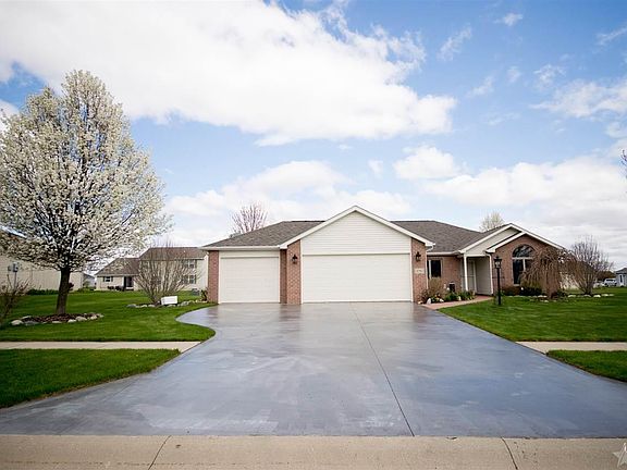 2nd image of 1190 W Crooked Tree Dr