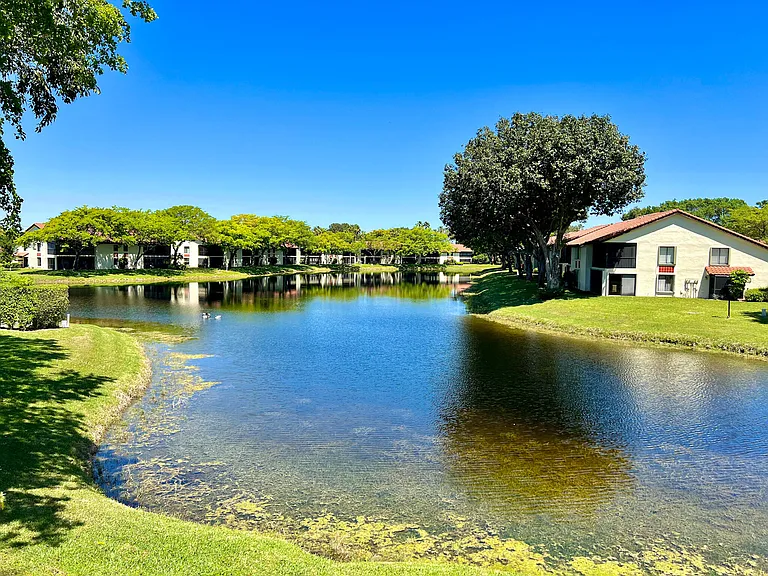 10678 Ocean Palm Way #202 — Photo 37