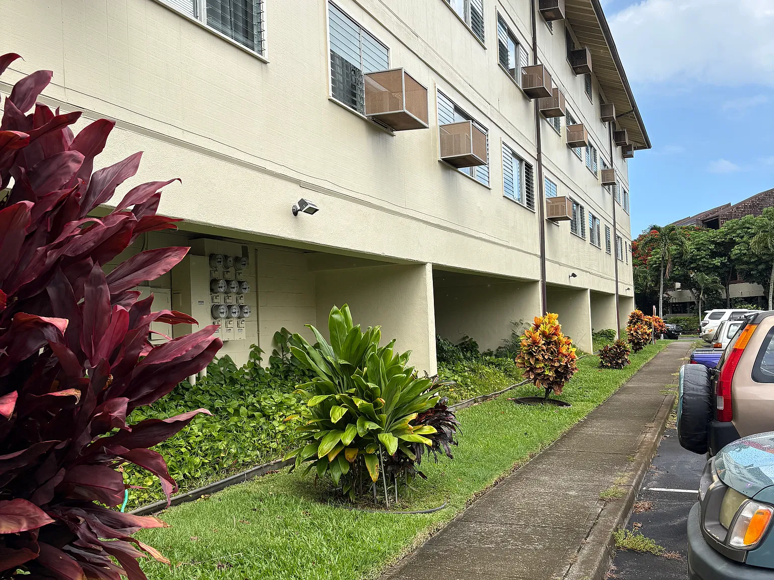 1 bed, 650 sqft, $1,900 — Photo 2