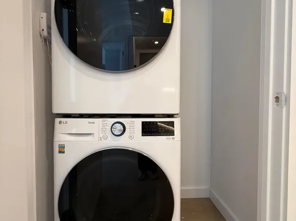 158 Lott Street image 5 of 21