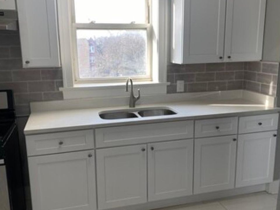 1st image of 6802 S East End Ave #1