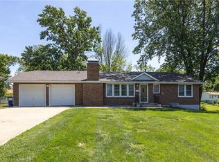 6603 N Grand Ave, Gladstone, MO 64118
