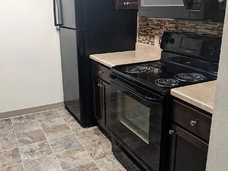 4370 Maricopa Dr #207 — Photo 3