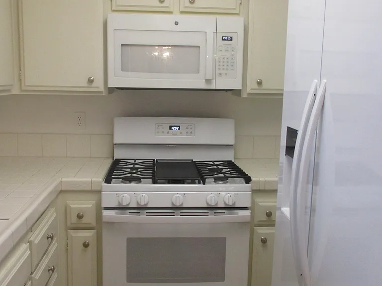 7005 Jordan Ave #209 — Photo 22