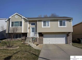 11726 Mary St, Omaha, NE 68164