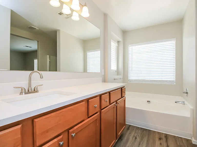 3884 E Santa Fe Ln — Photo 12