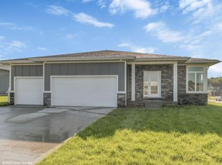 7247 NW 18th St, Ankeny, IA 50023