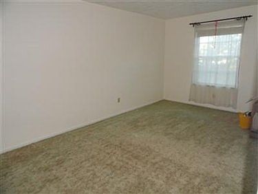 5th image of 1155 Charter Oak Ln