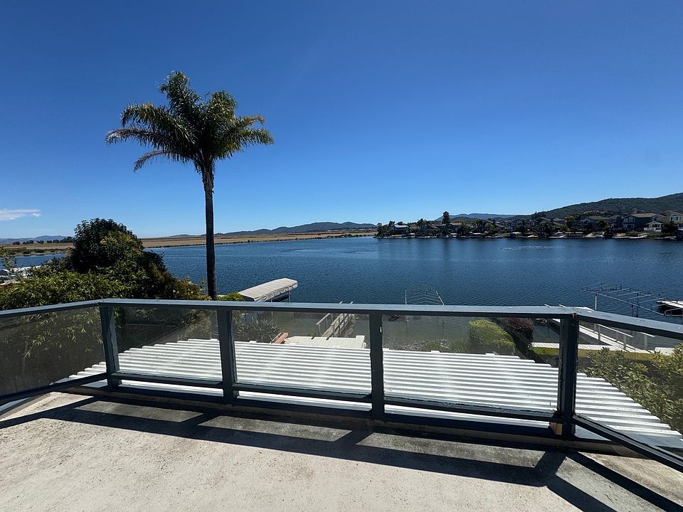 1st image of 138 Del Oro Lagoon