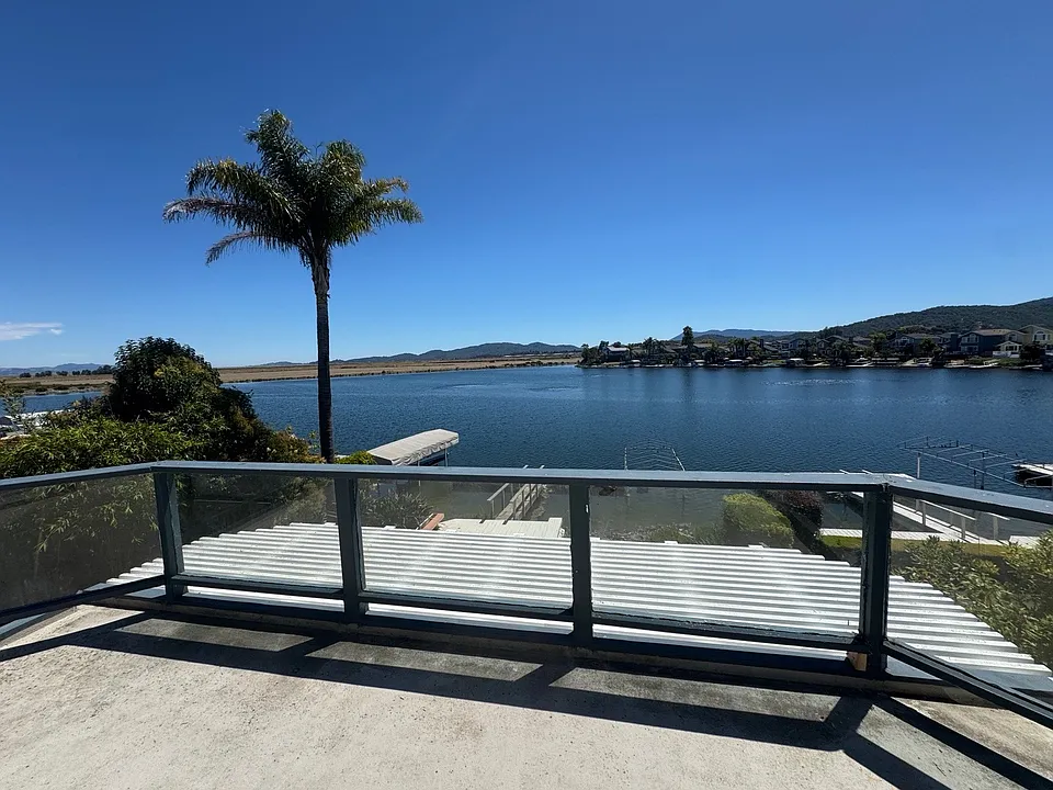 138 Del Oro Lagoon