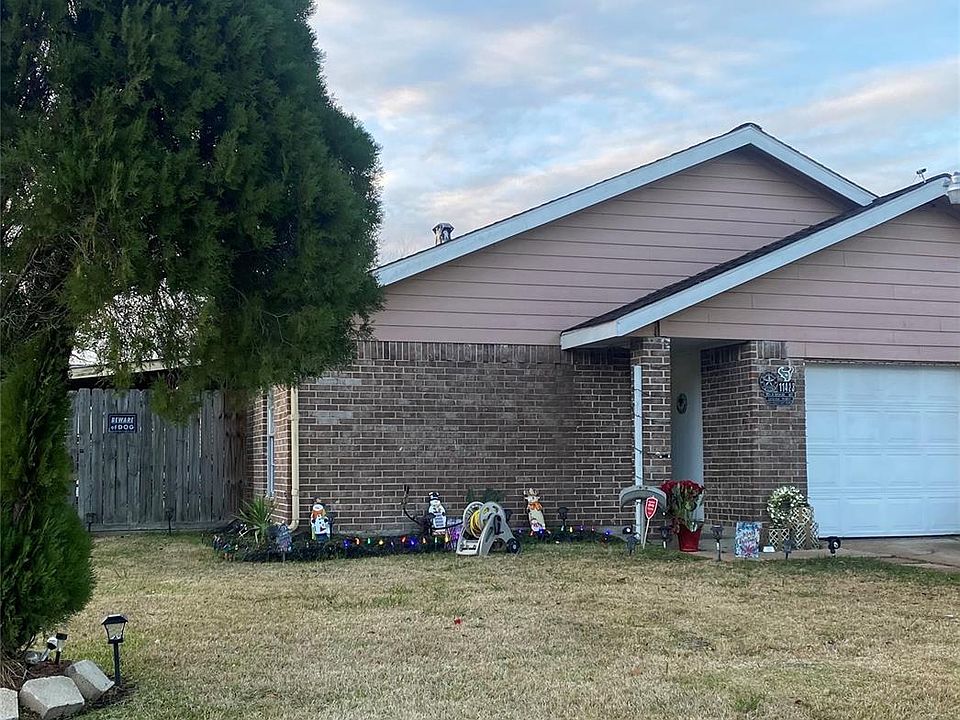 1st image of 11423 Waxwood Dr