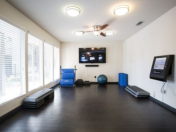 2nd image of 4009 Victory Dr APT E201