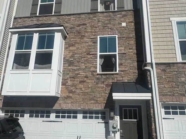 1152 Rosecroft Ln, York, PA 17403