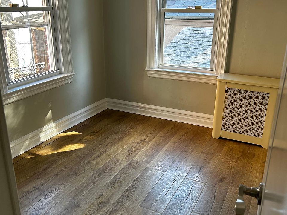 2nd image of 2334 Esplanade Ave #1